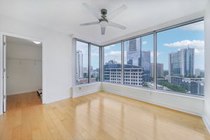Peachtree Rd NE Unit 1907-1308-019