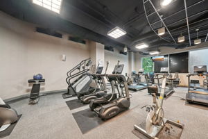 Peachtree Rd NE-1308-909