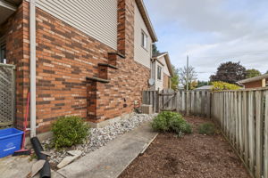  Photo 36