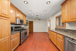  Photo 9