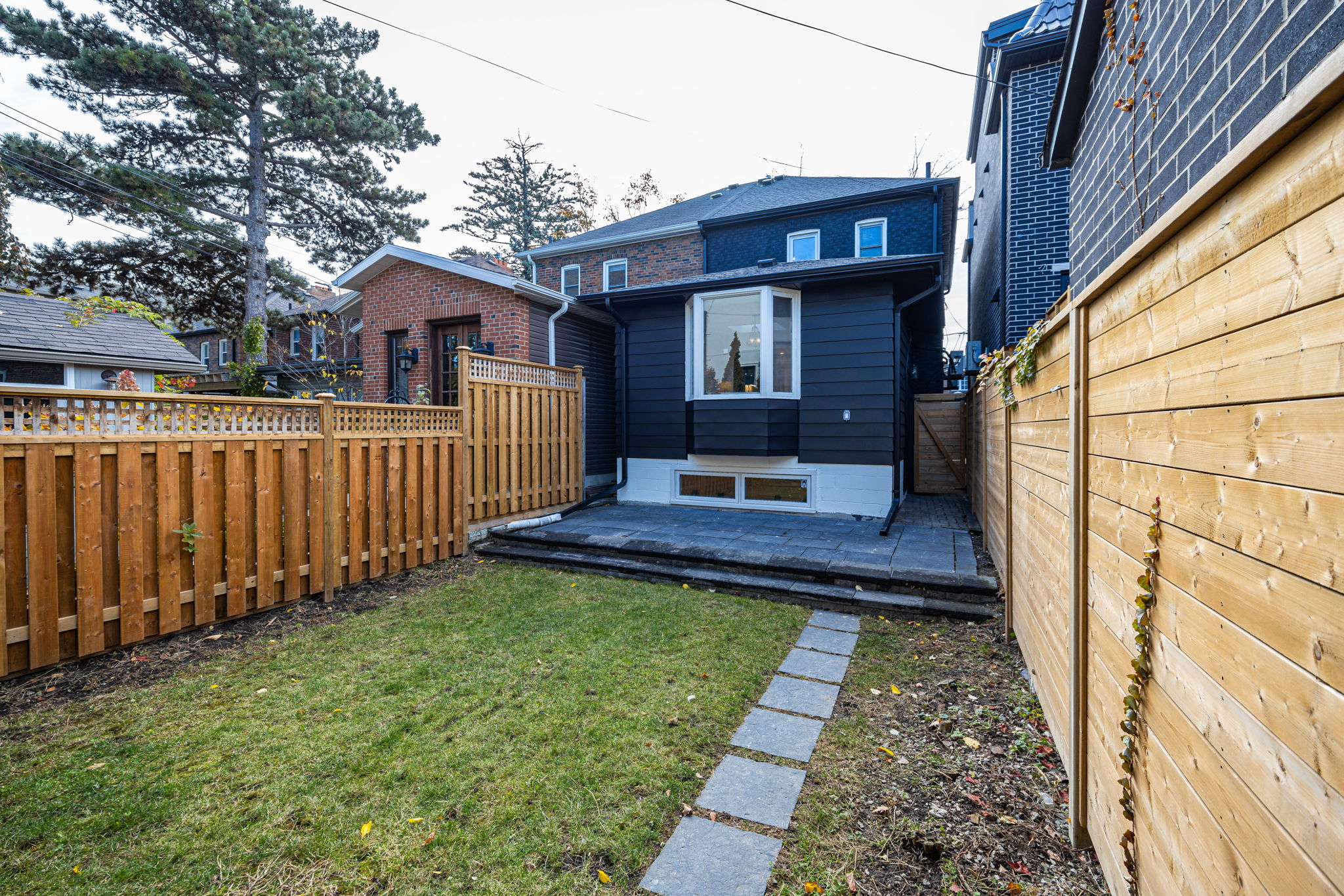 Toronto property showcase — delivered property photograph 42