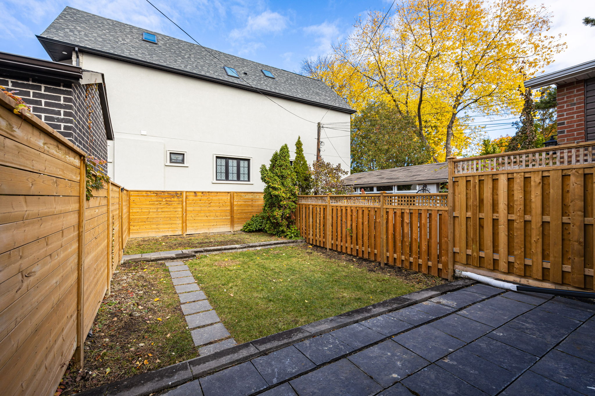 Toronto property showcase — delivered property photograph 44