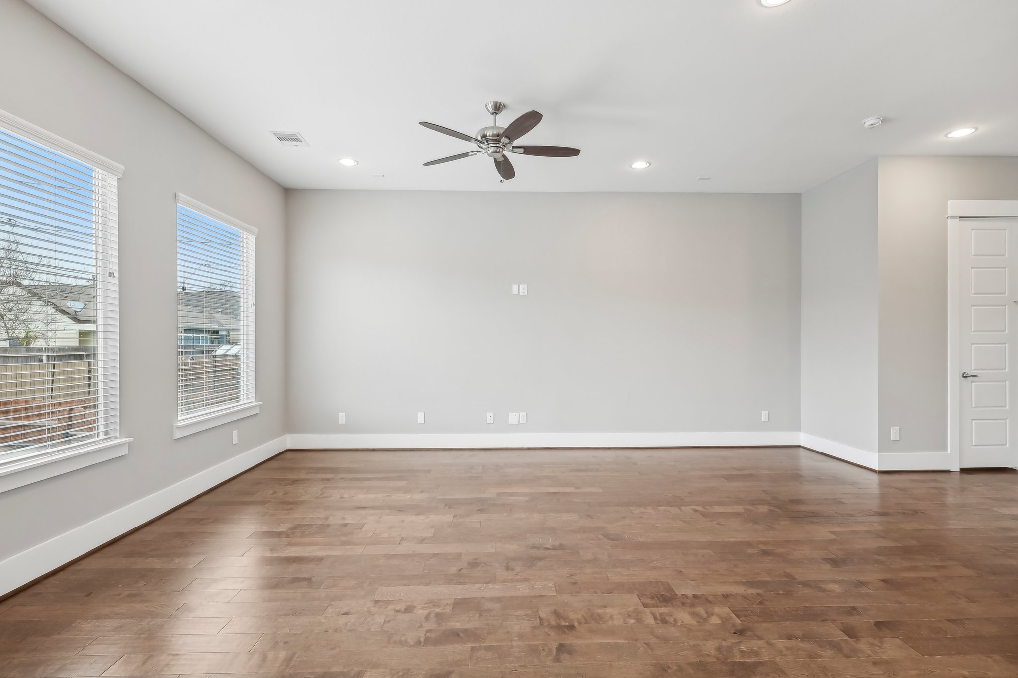 Yale Oaks Ln-004.jpg