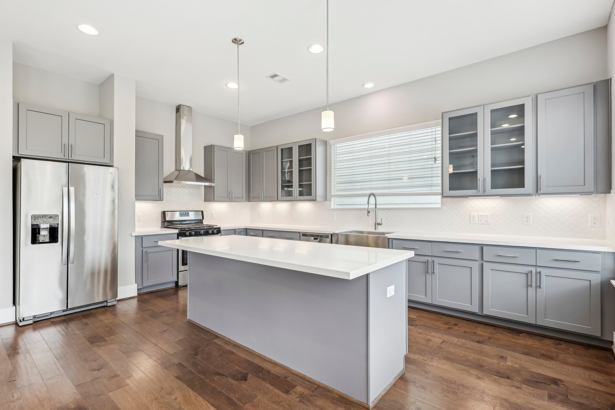 Yale Oaks Ln-010.jpg