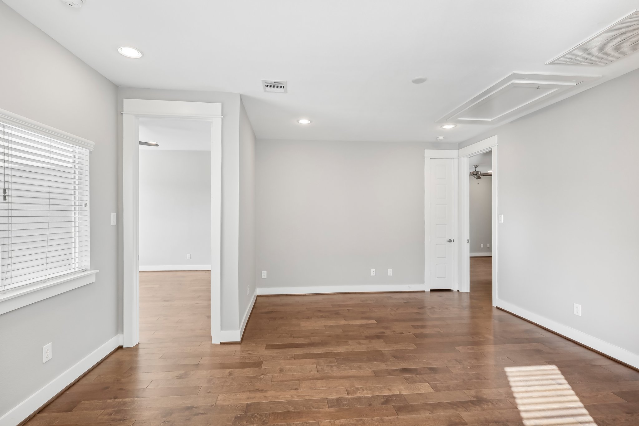 Yale Oaks Ln-015.jpg