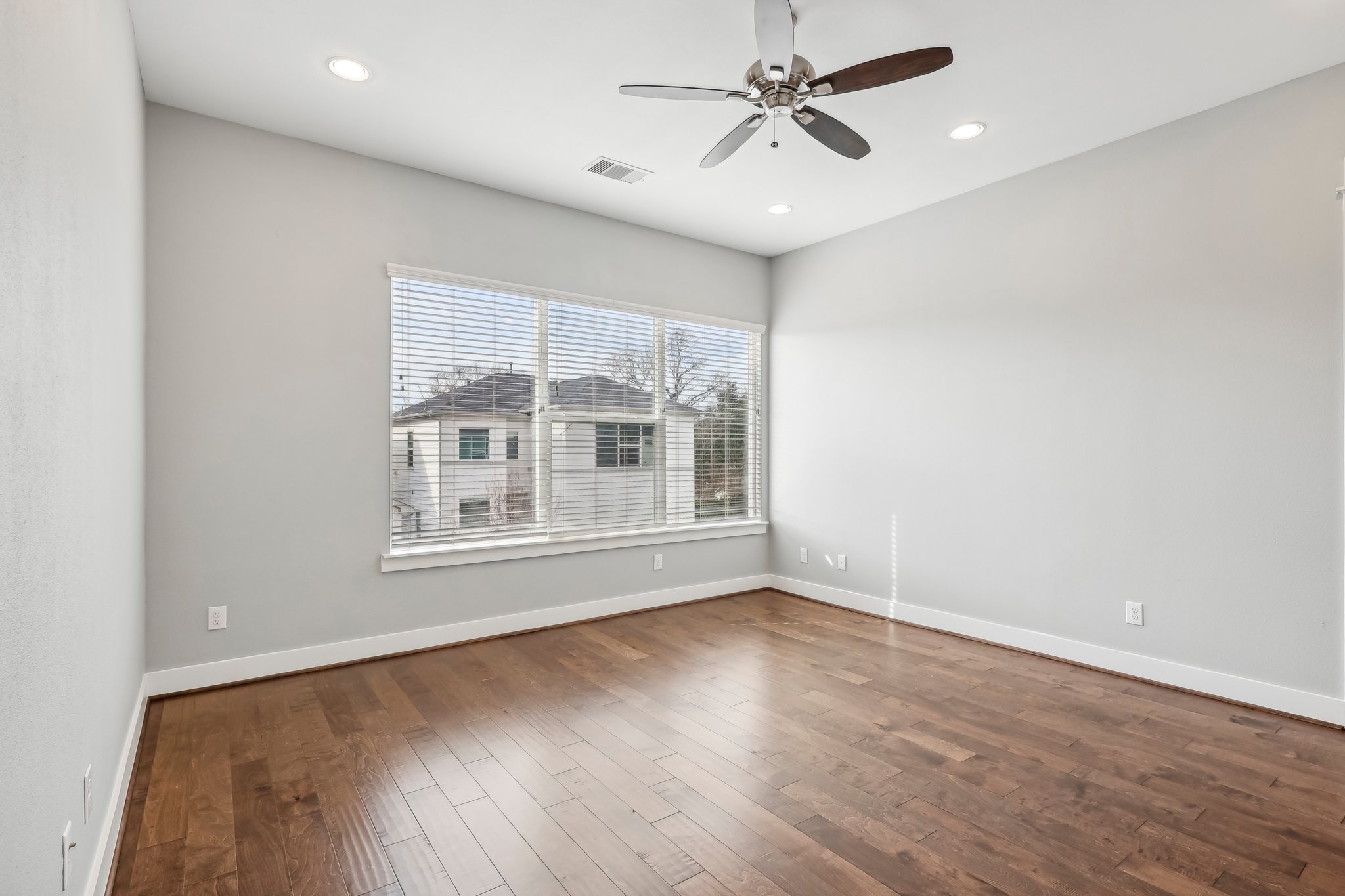 Yale Oaks Ln-026.jpg