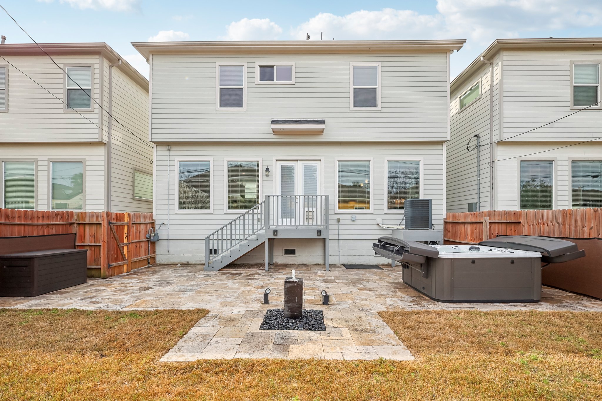 Yale Oaks Ln-033.jpg
