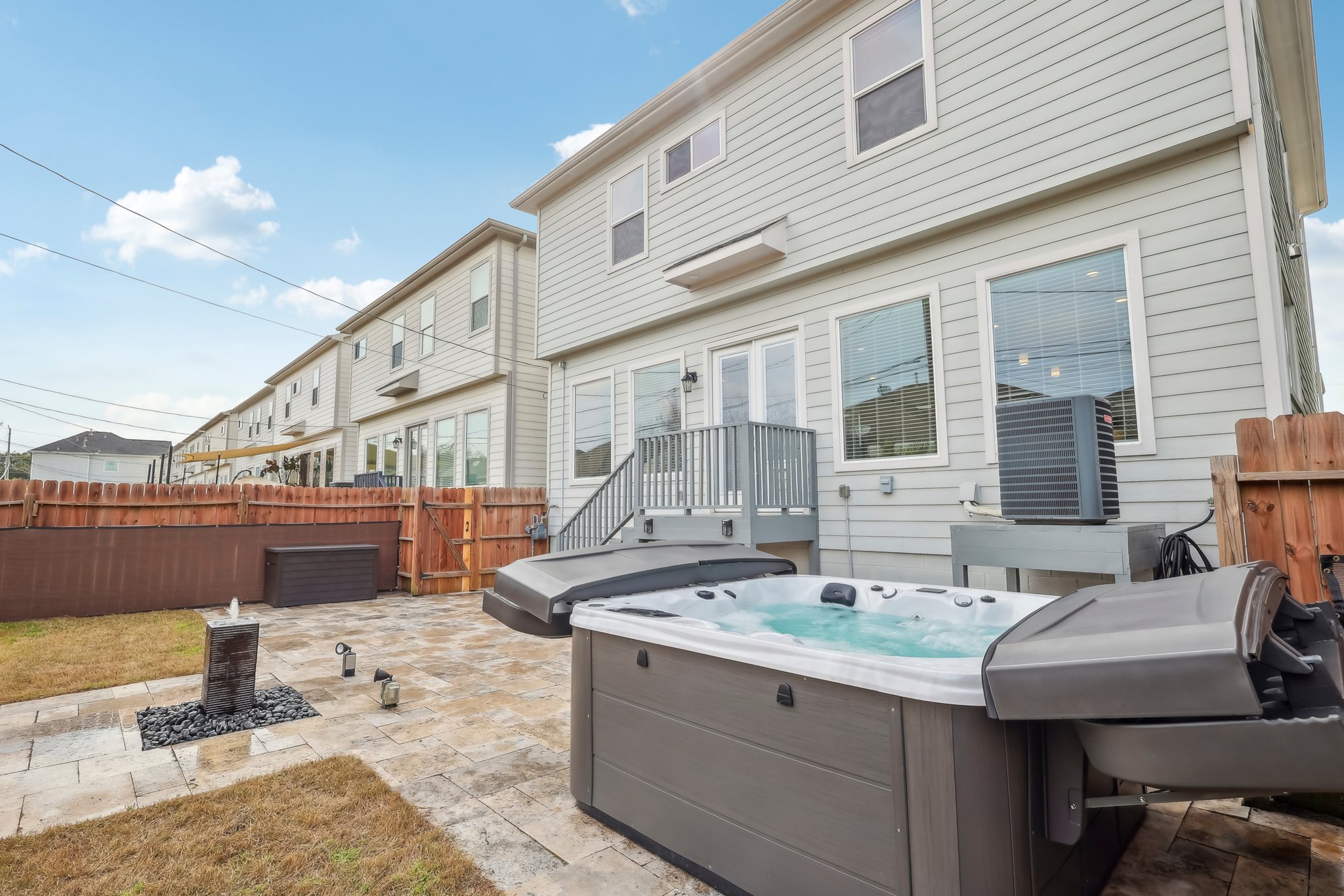 Yale Oaks Ln-034.jpg