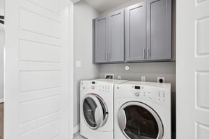 Yale Oaks Ln-017.jpg