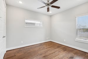 Yale Oaks Ln-024.jpg