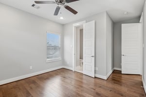 Yale Oaks Ln-025.jpg