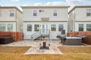 Yale Oaks Ln-033.jpg