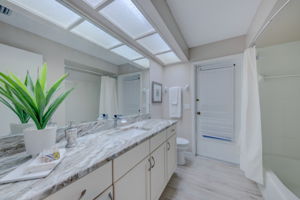 Bathroom2