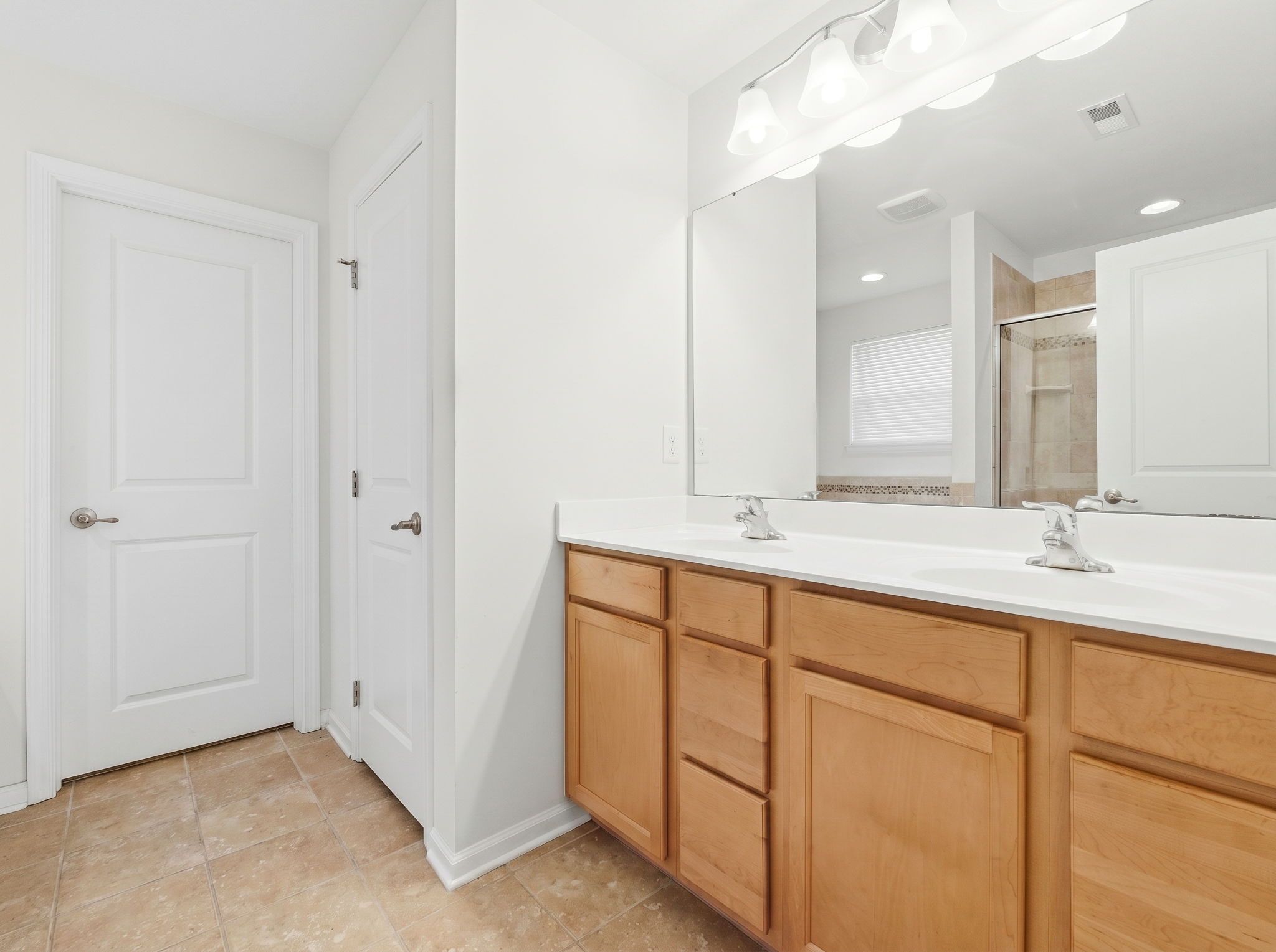 23-print-Primary Bath