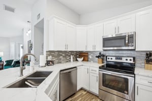 NW 22nd Ct-1805-014.jpg