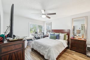 NW 22nd Ct-1805-021.jpg