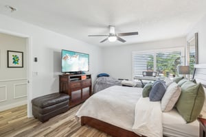 NW 22nd Ct-1805-023.jpg