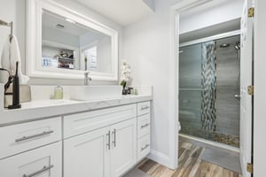 NW 22nd Ct-1805-024.jpg
