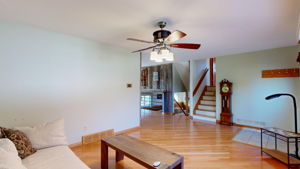  Photo 42