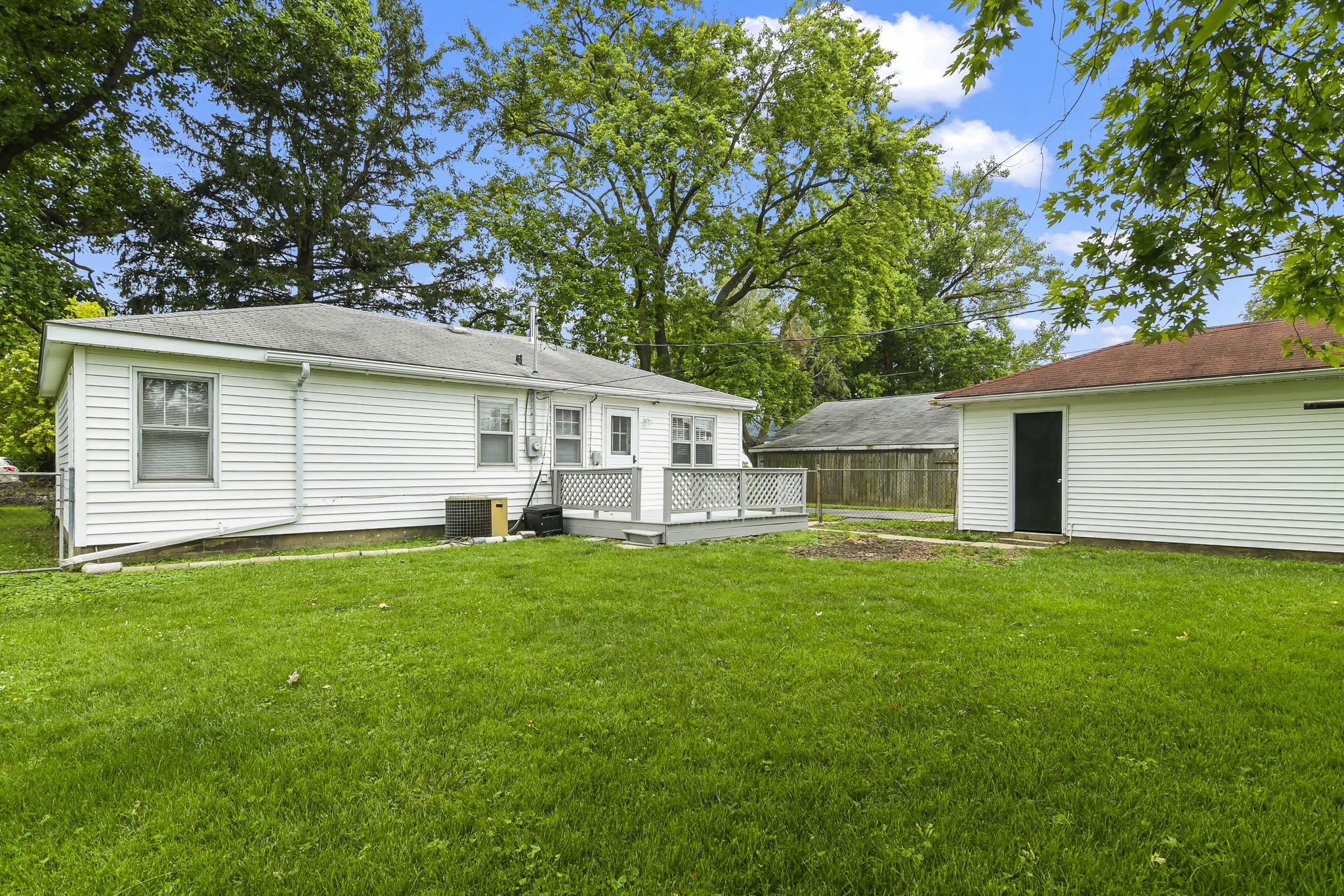 3345 Carman Ave, Springfield, IL 62703 Design Eyes Photography