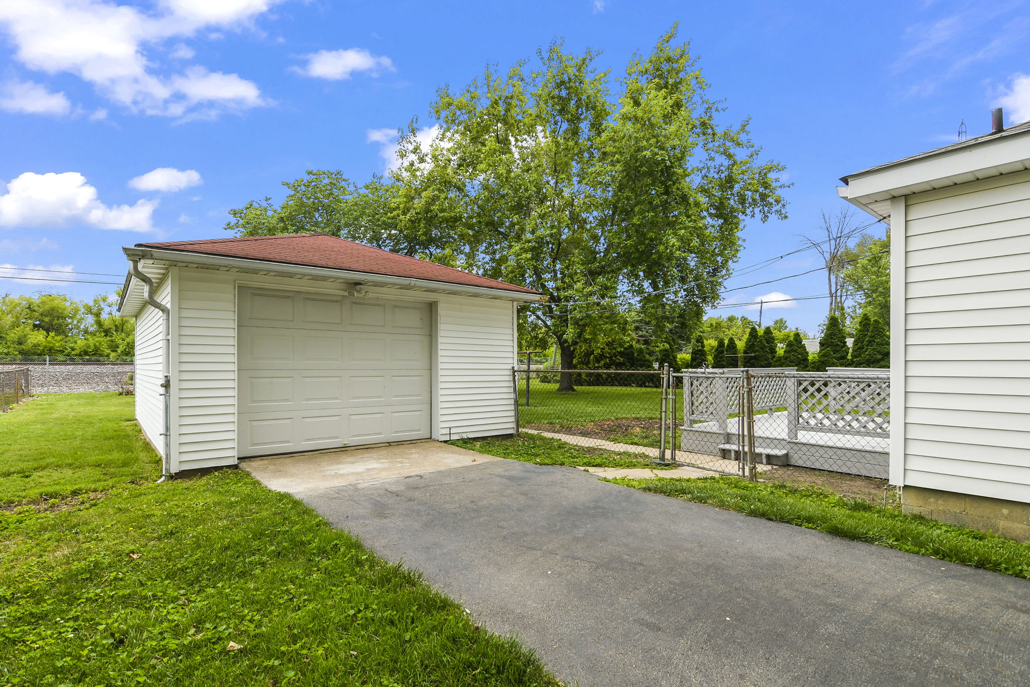 3345 Carman Ave, Springfield, IL 62703 Design Eyes Photography