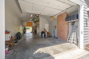  Photo 39