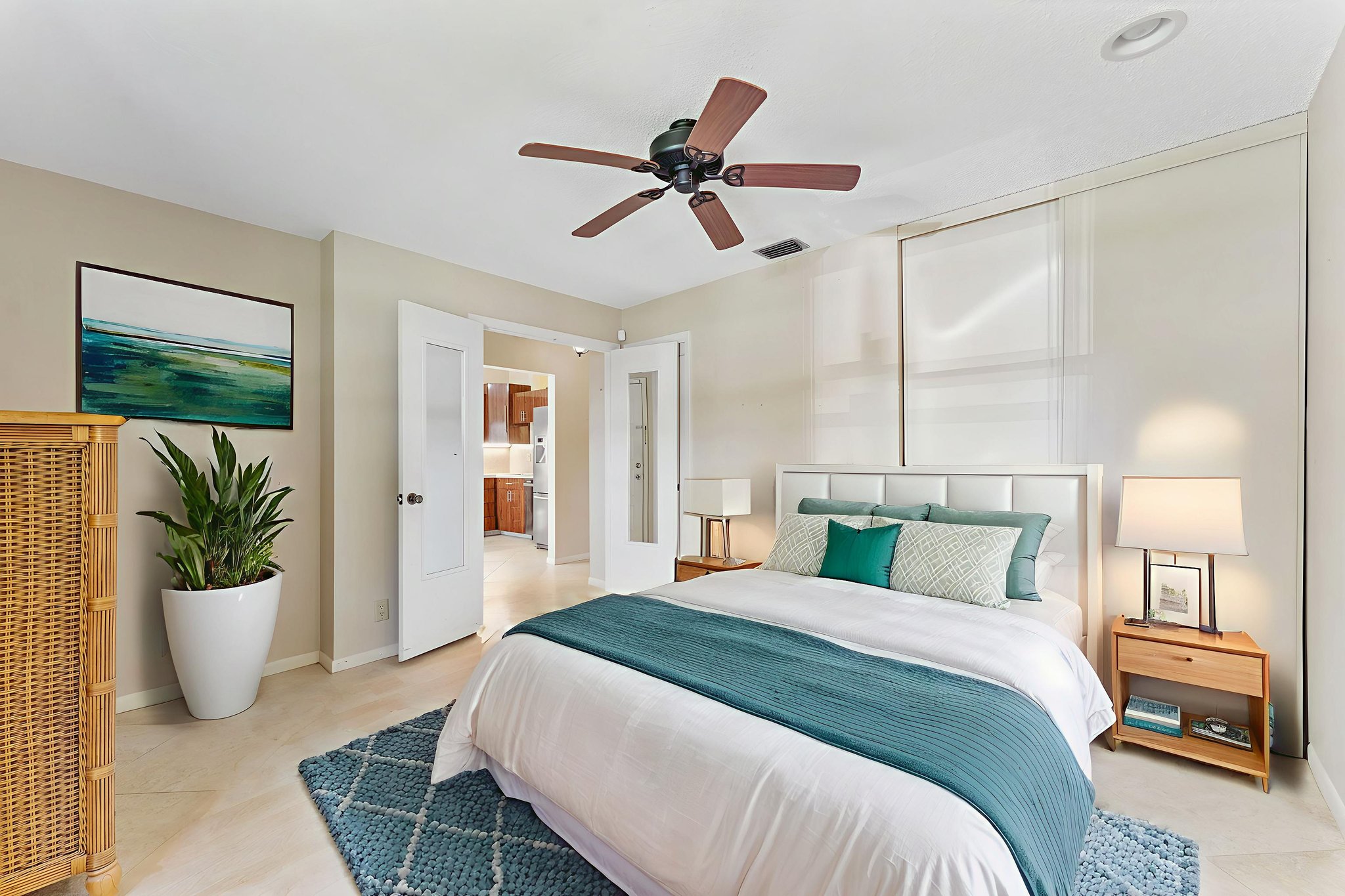 DSC03751 virtually staged.jpeg