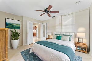 DSC03751 virtually staged.jpeg