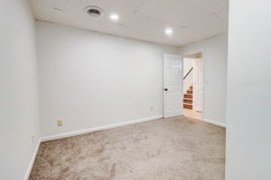  Photo 34