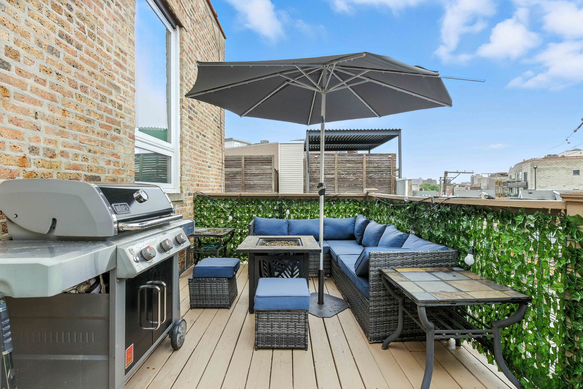 3347 N Clark St 3E_012