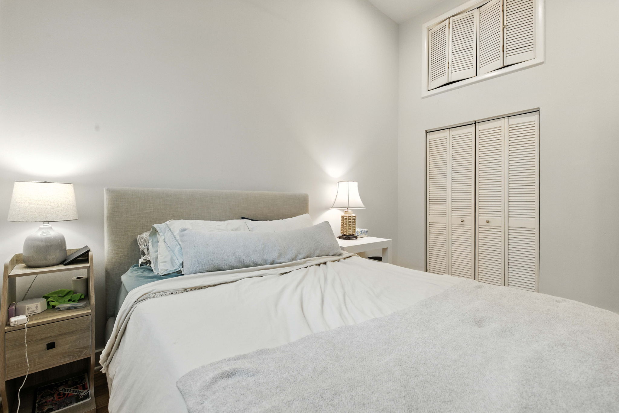 3347 N Clark St 3E_017