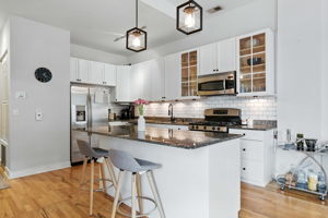 3347 N Clark St 3E_005