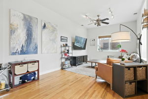 3347 N Clark St 3E_008