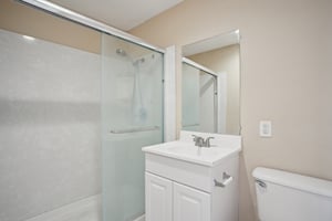 Aramis Dr-2305-027.jpg