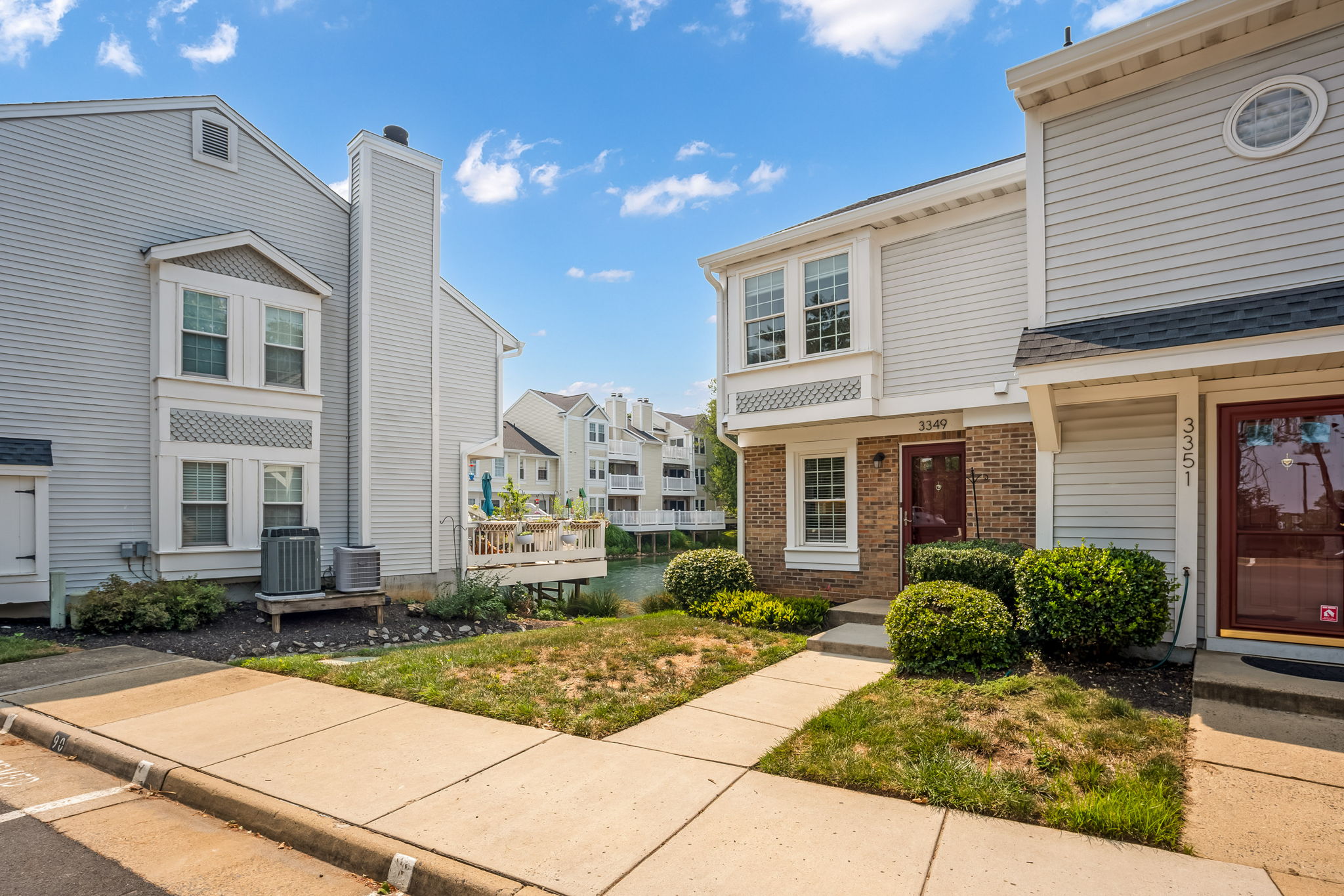Water's Edge -Lakefront 2BR/2.5BA end unit