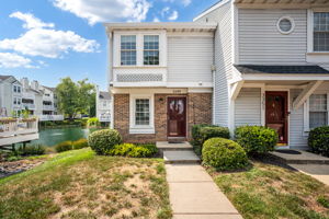 Water's Edge -Lakefront 2BR/2.5BA end unit