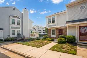 Water's Edge -Lakefront 2BR/2.5BA end unit