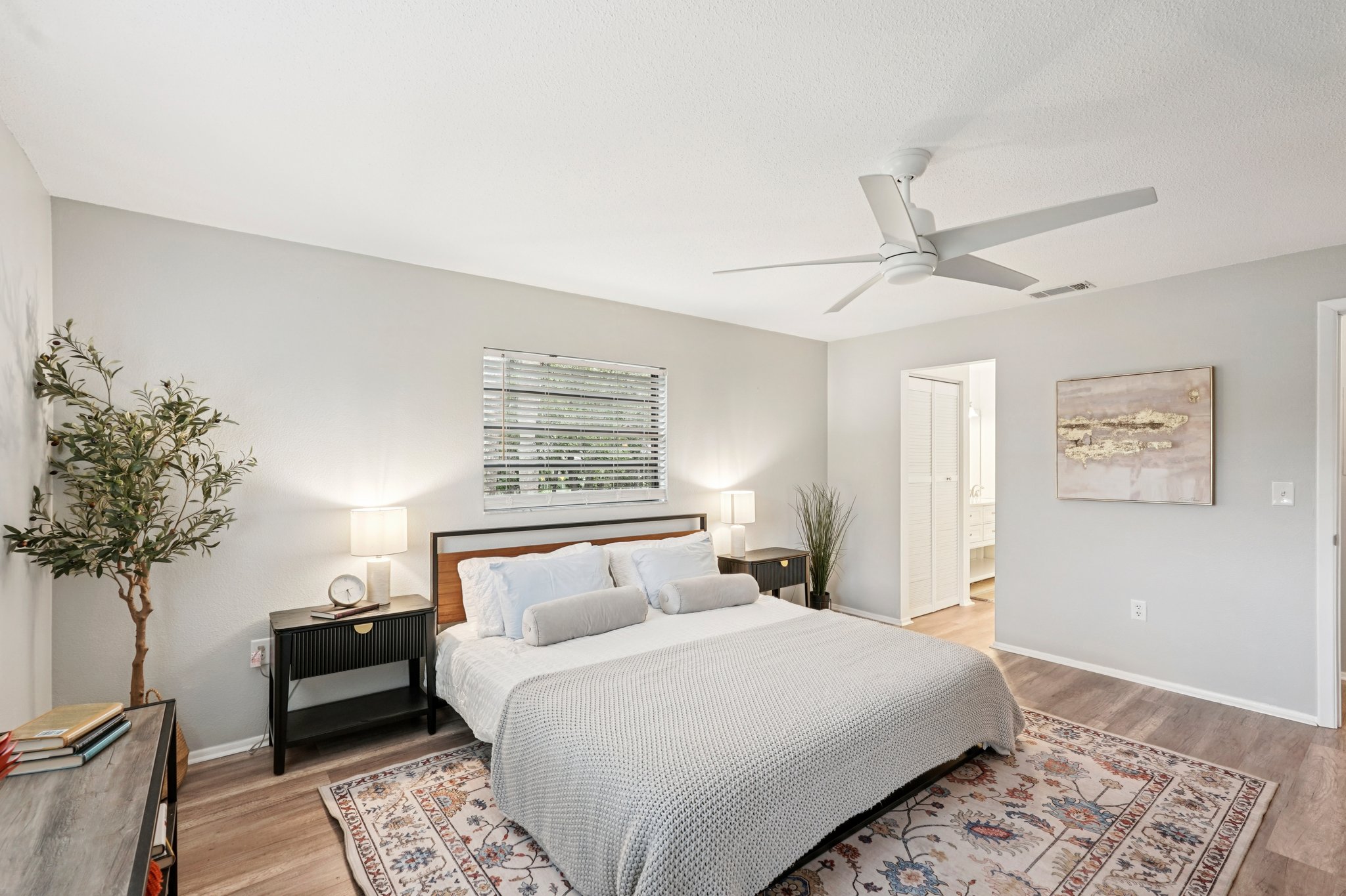 3 Lakes Ln B-S2708-023.jpg