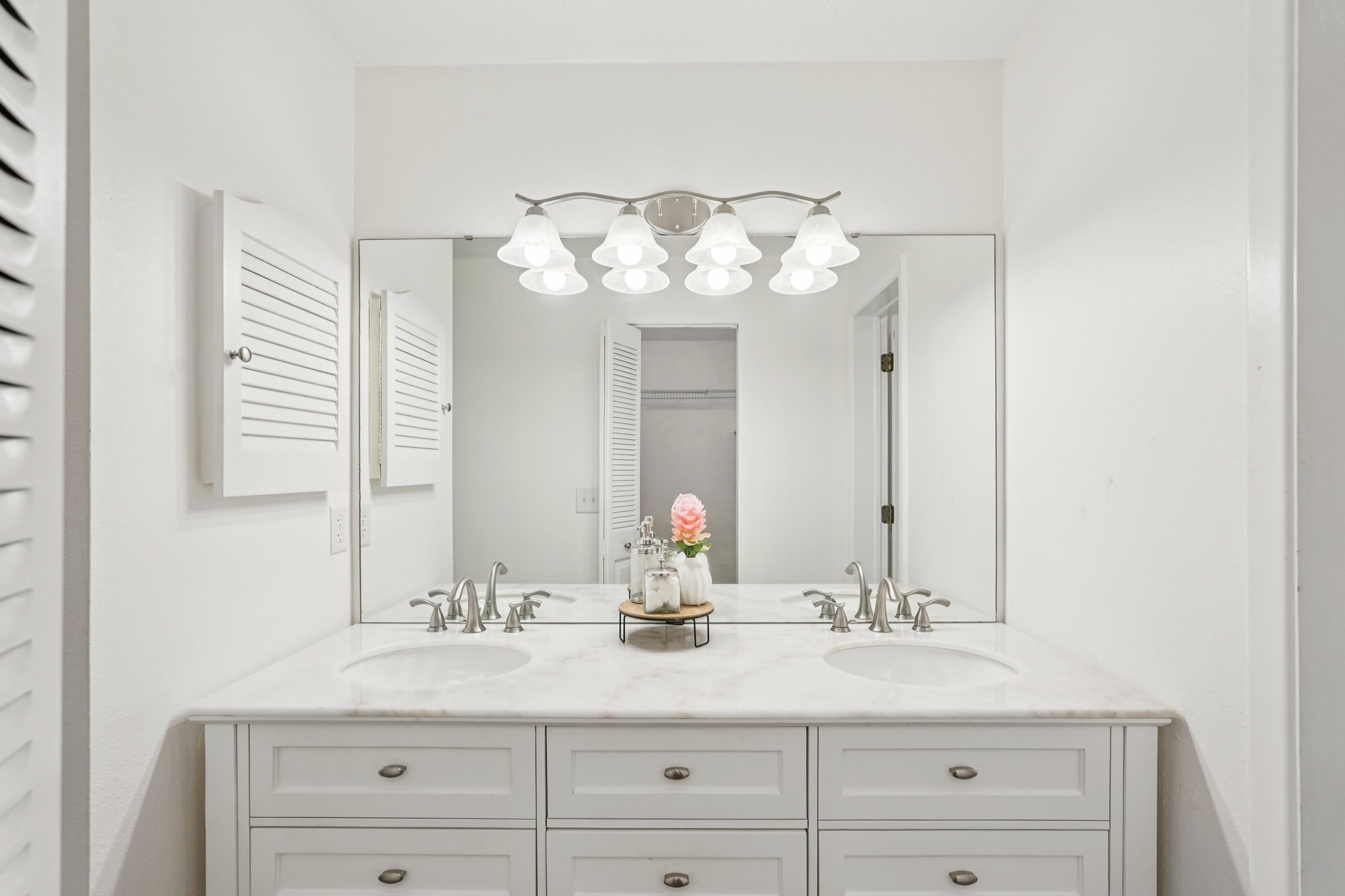 3 Lakes Ln B-S2708-025.jpg