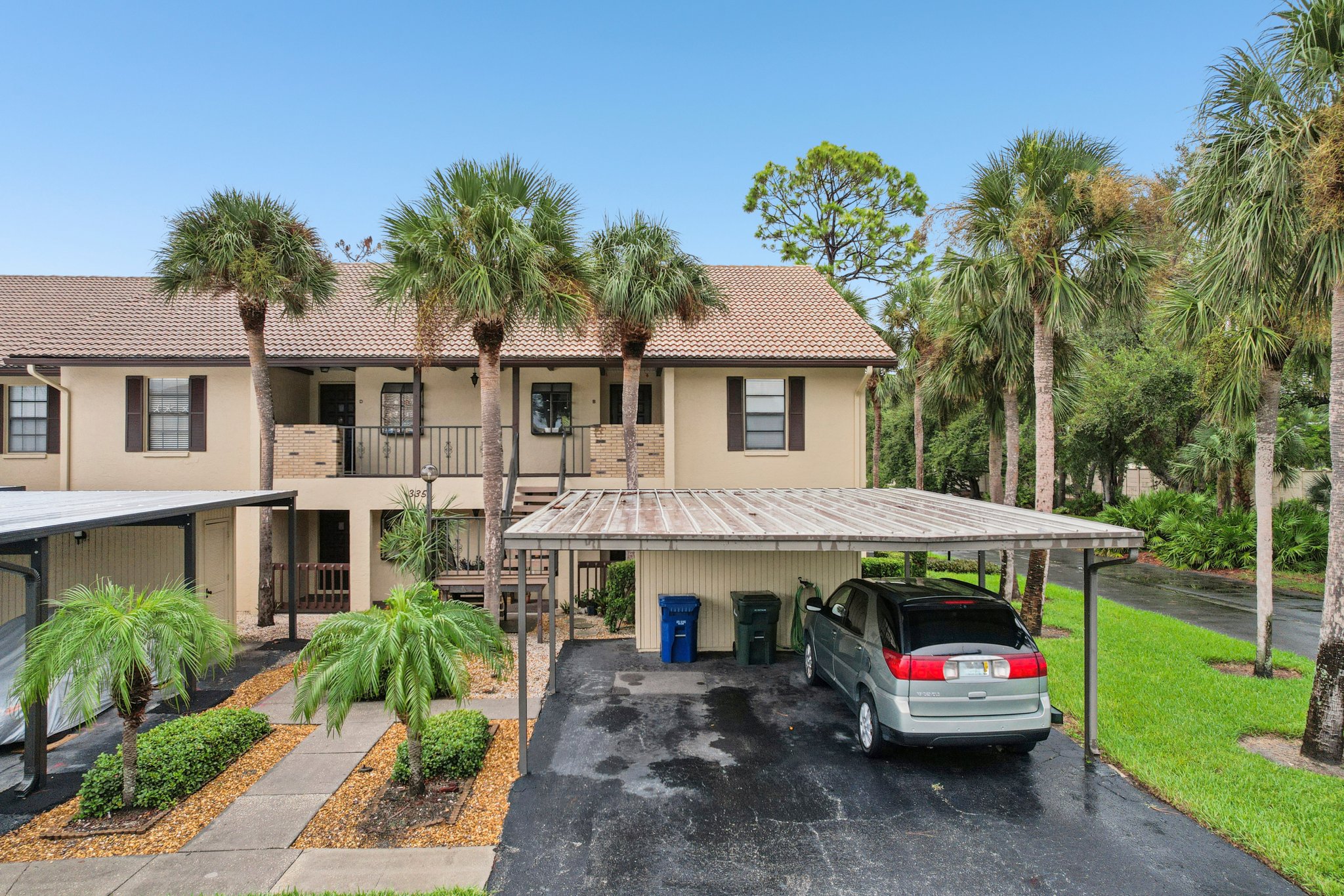 3 Lakes Ln B-S2708-033.jpg