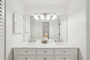 3 Lakes Ln B-S2708-025.jpg