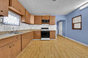  Photo 40