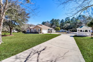 Welcome to 335 Bambi Dr