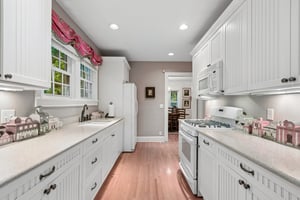 E Liberty St-S1106-017.jpg