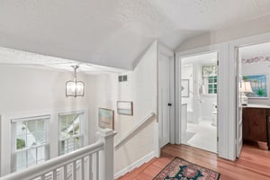 E Liberty St-S1106-024.jpg
