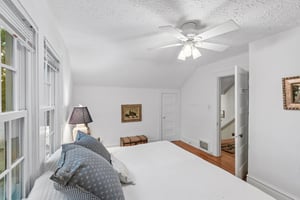 E Liberty St-S1106-027.jpg