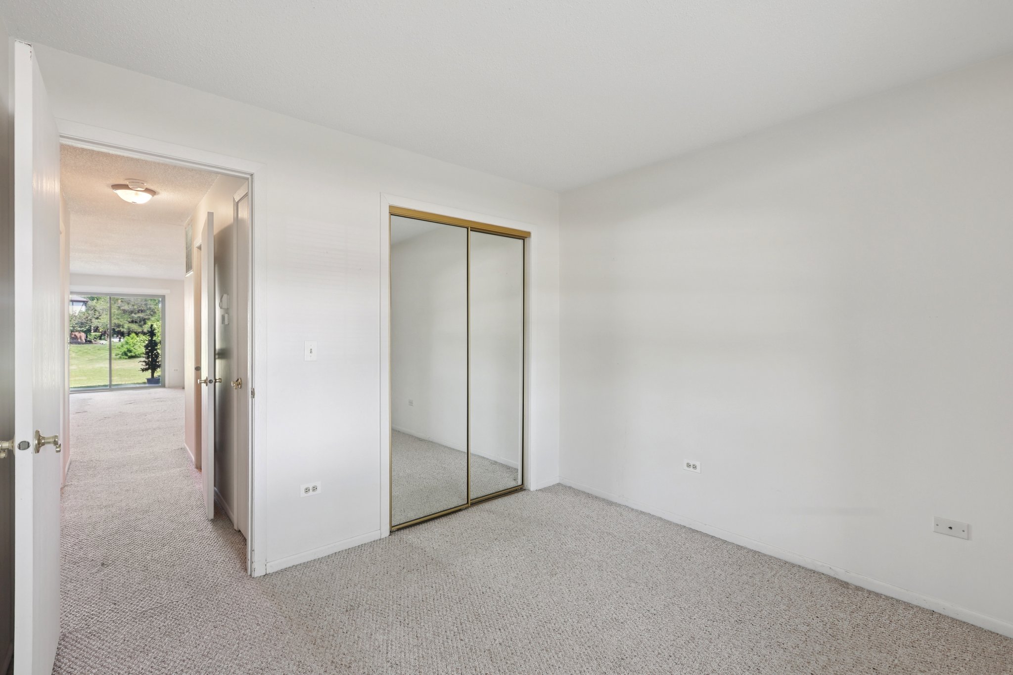 Elizabeth Dr-S1508-017.jpg