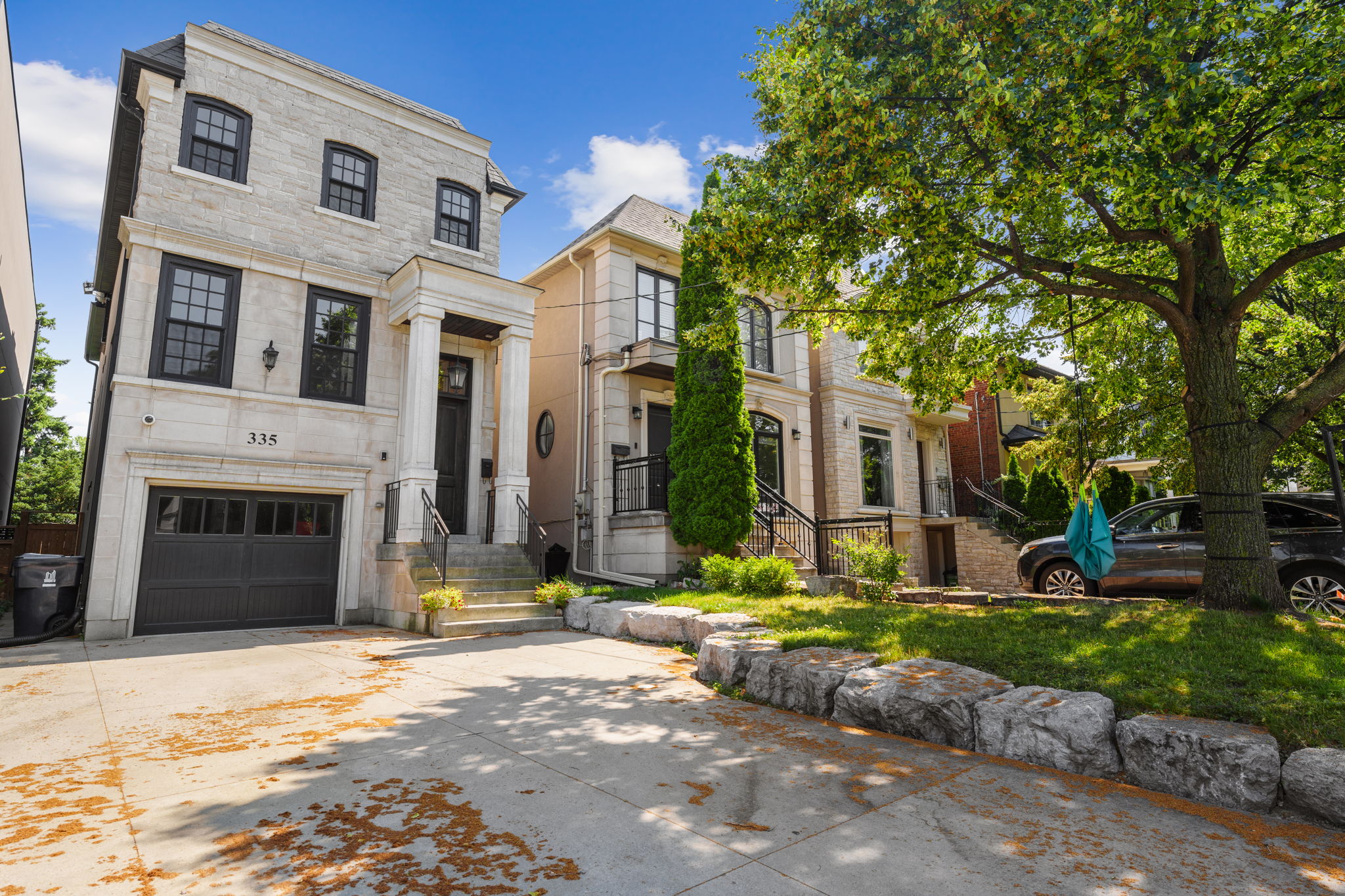 335 Melrose Ave Toronto, ON M5M 1Z5