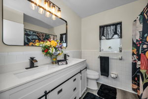 Bathroom1a