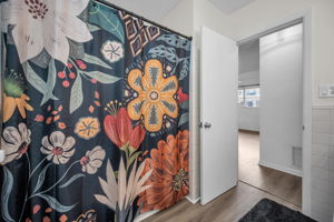 Bathroom1b